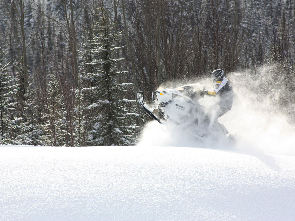 Motoneige à la pourvoirie Itouk